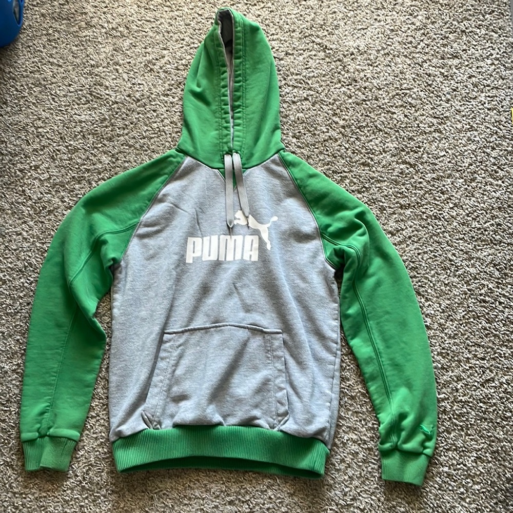 Vintage Puma hoodie small